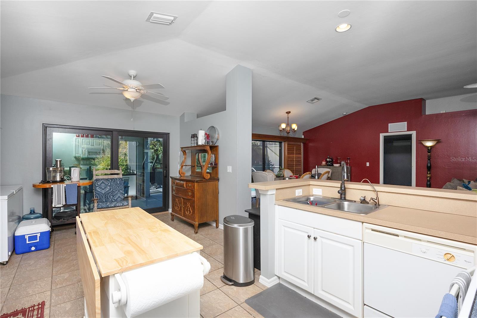 Image 13 of 34 For 1606 15th Avenue