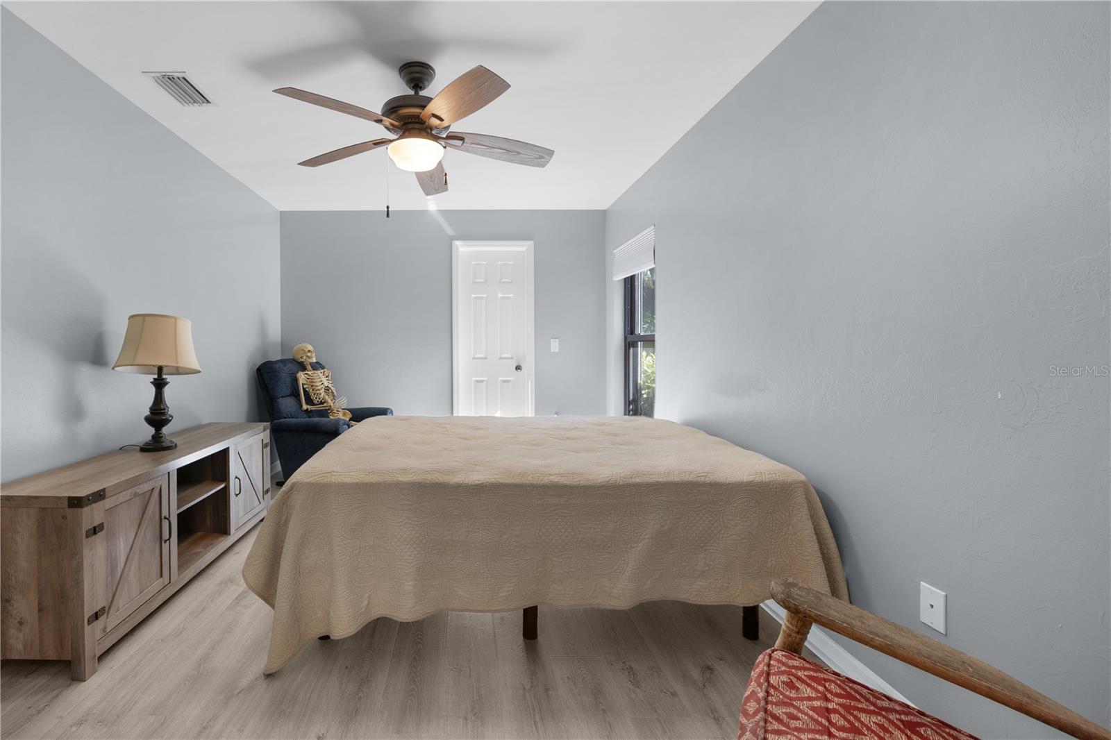 Image 21 of 34 For 1606 15th Avenue