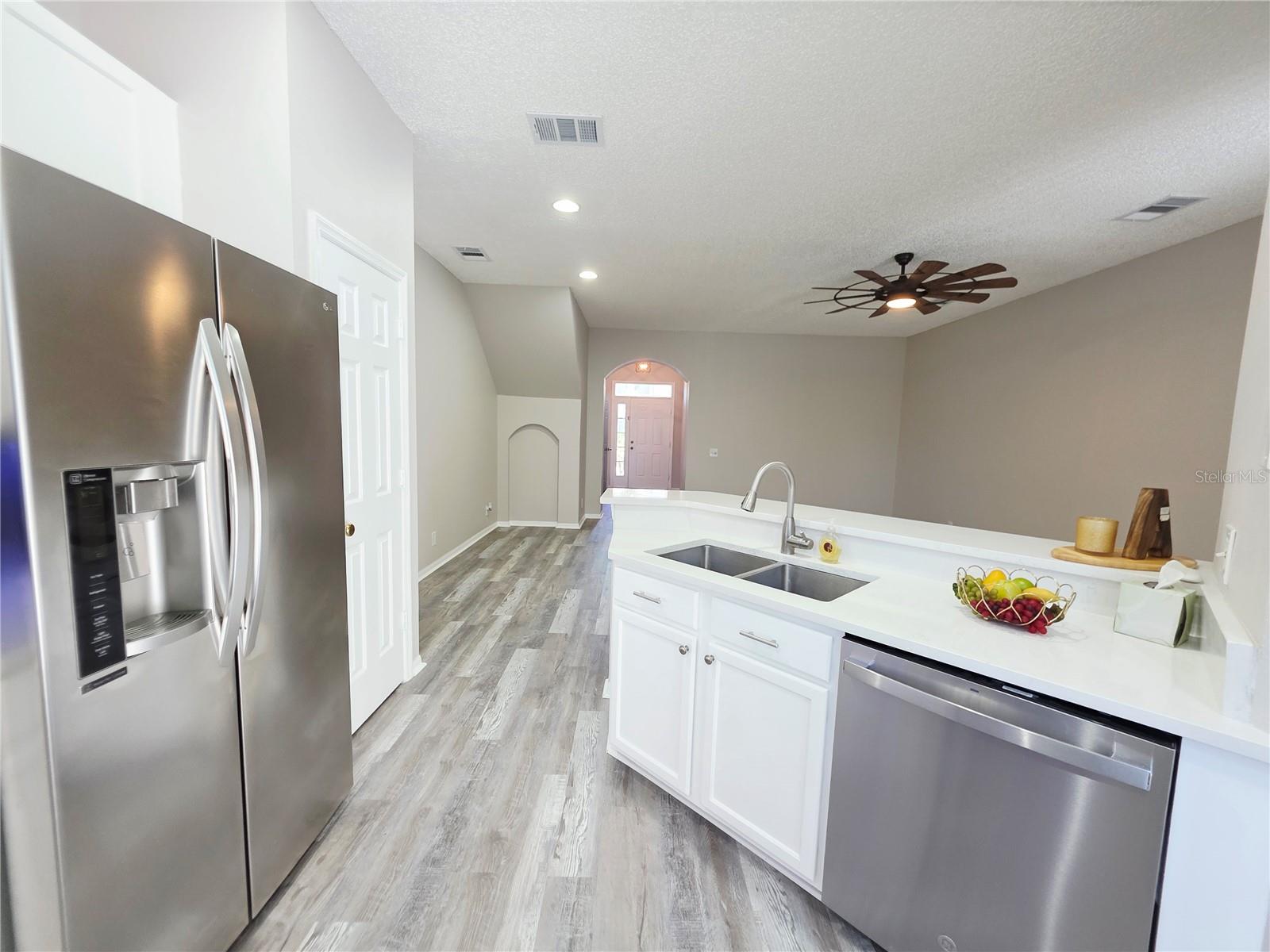 Image 10 of 76 For 580 Black Lion Drive Ne