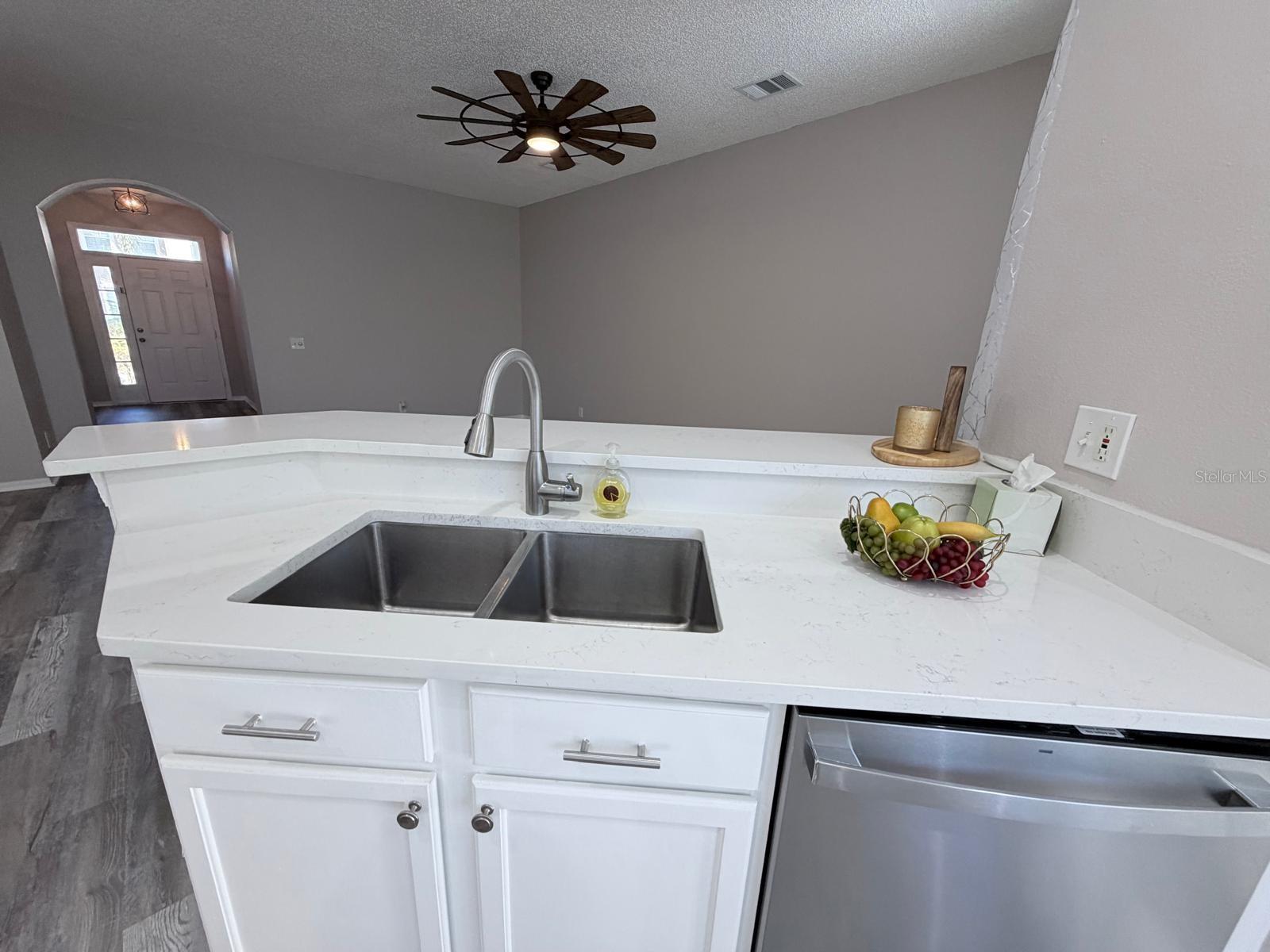 Image 17 of 76 For 580 Black Lion Drive Ne