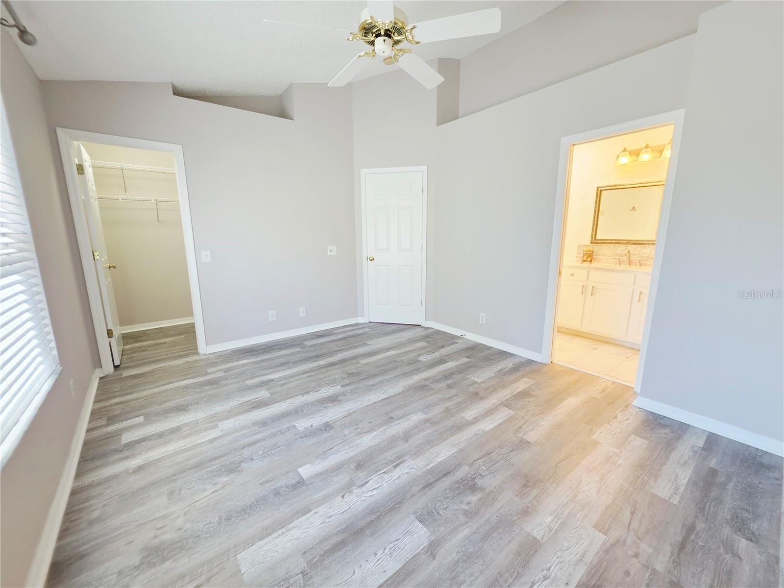 Image 29 of 76 For 580 Black Lion Drive Ne