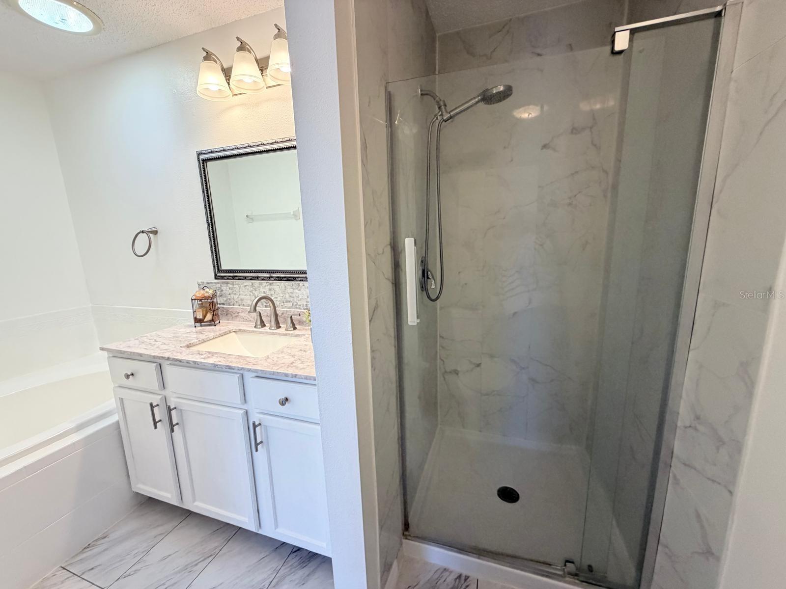 Image 33 of 76 For 580 Black Lion Drive Ne