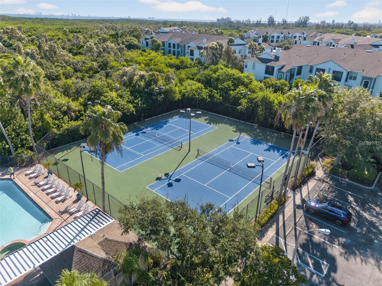 Image 70 of 76 For 580 Black Lion Drive Ne