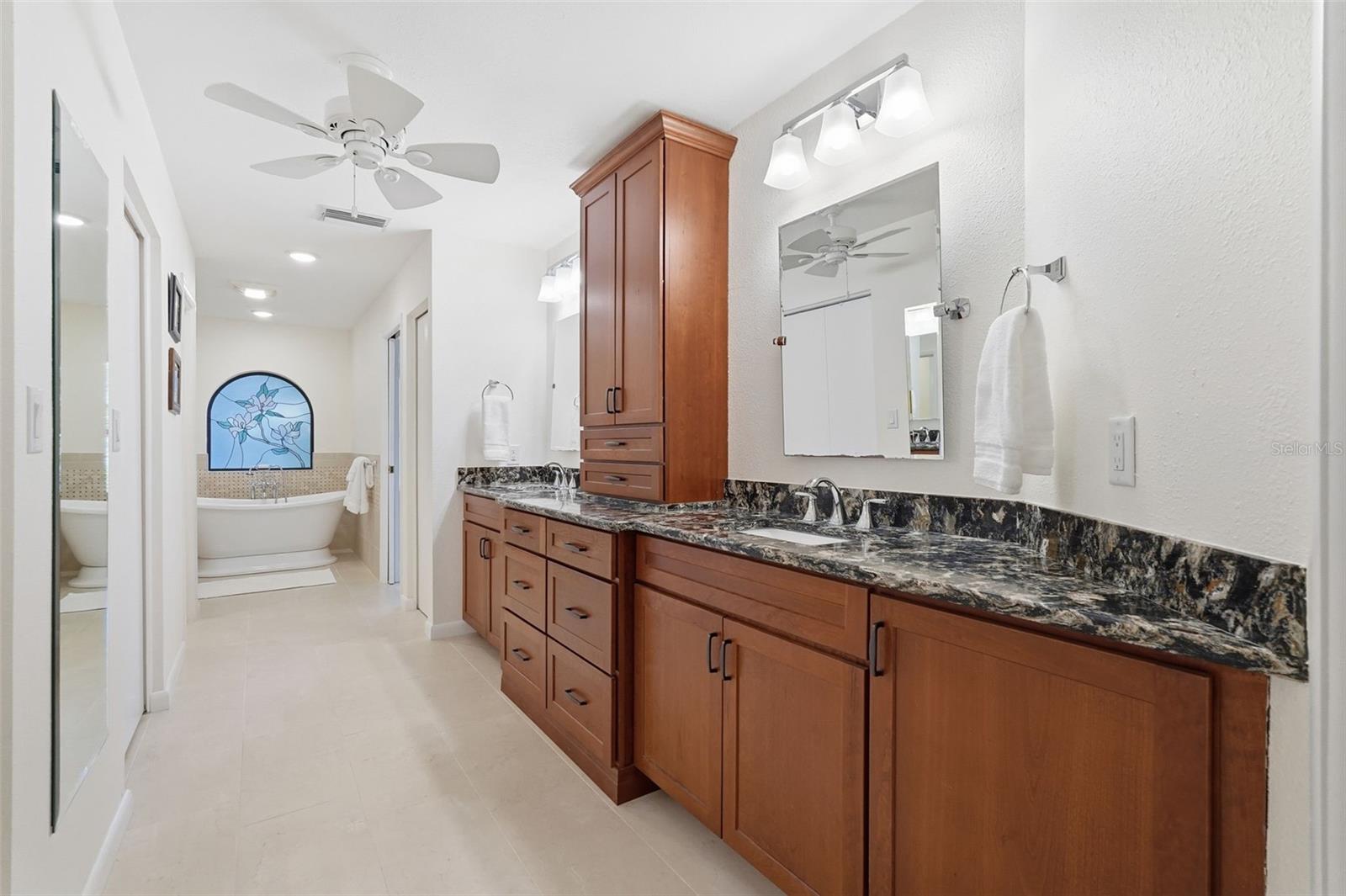 Image 42 of 100 For 3267 Westcott Court