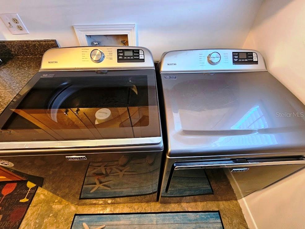 Image 11 of 39 For 501 Bay Drive 3401