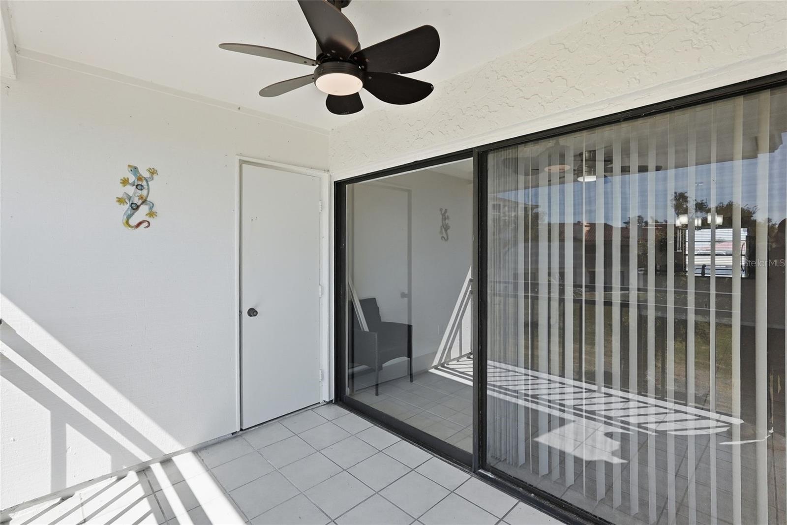 Image 21 of 35 For 6210 Sun Boulevard 211