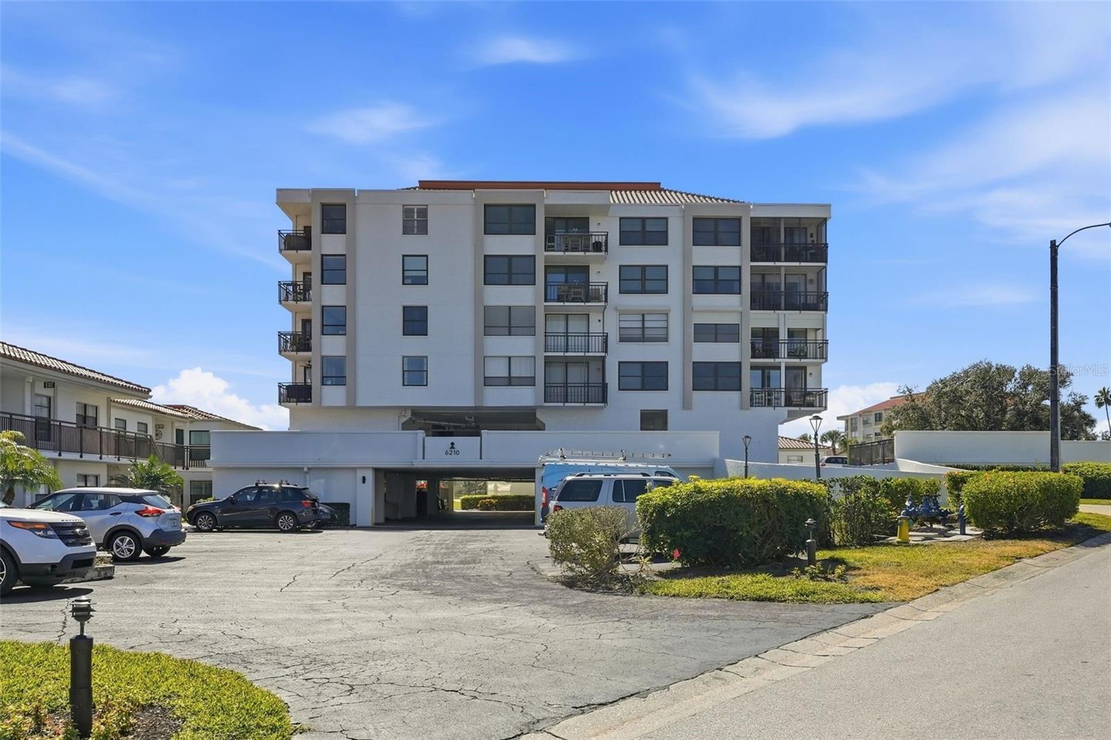 Image 29 of 35 For 6210 Sun Boulevard 211