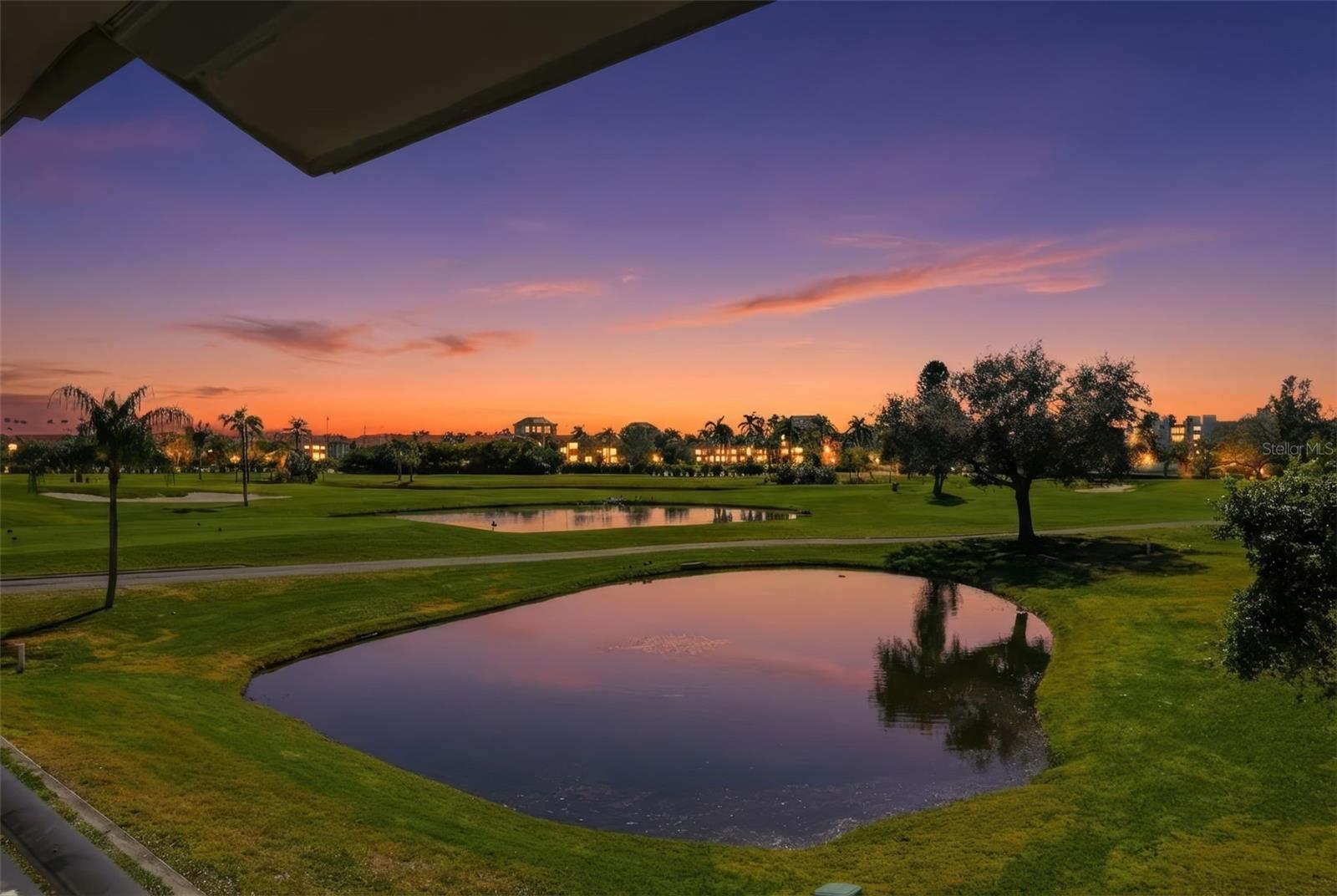 Image 3 of 35 For 6210 Sun Boulevard 211