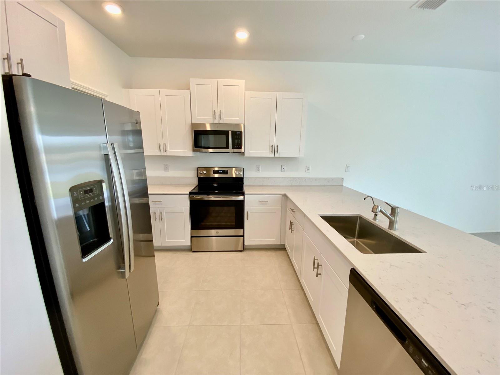 Image 11 of 35 For 6246 Shiner Street