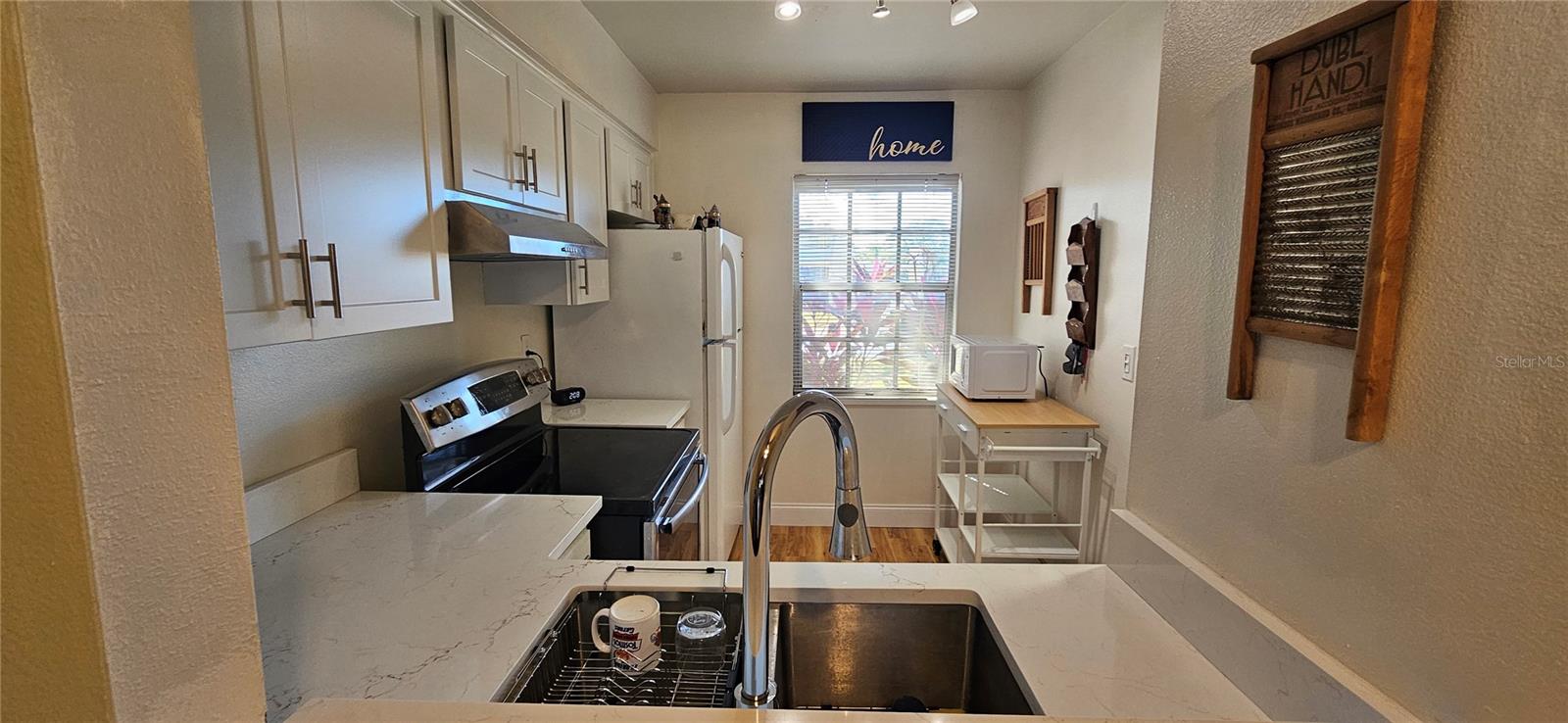 Image 5 of 17 For 3121 Mission Grove Drive 3121