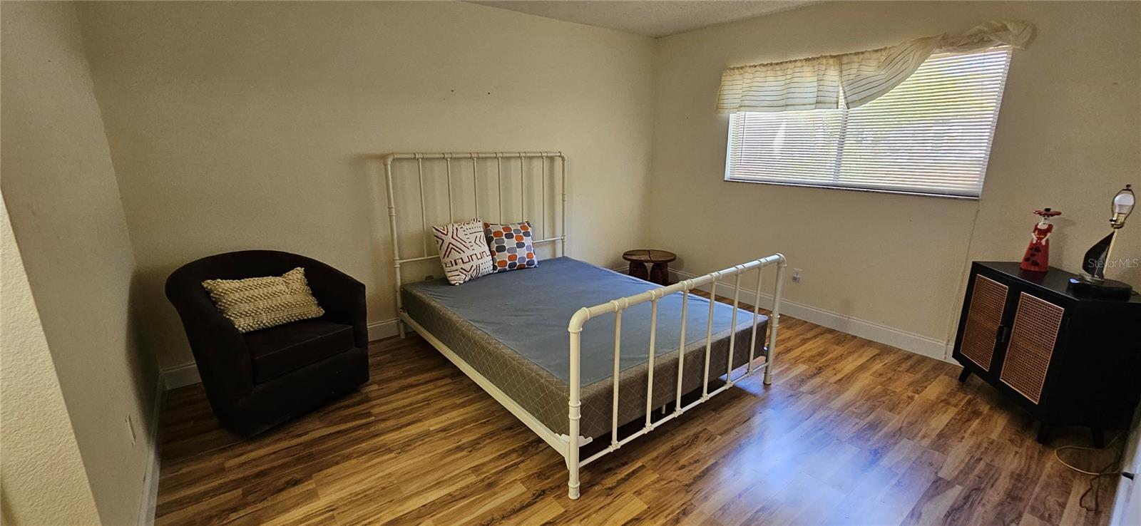 Image 8 of 17 For 3121 Mission Grove Drive 3121