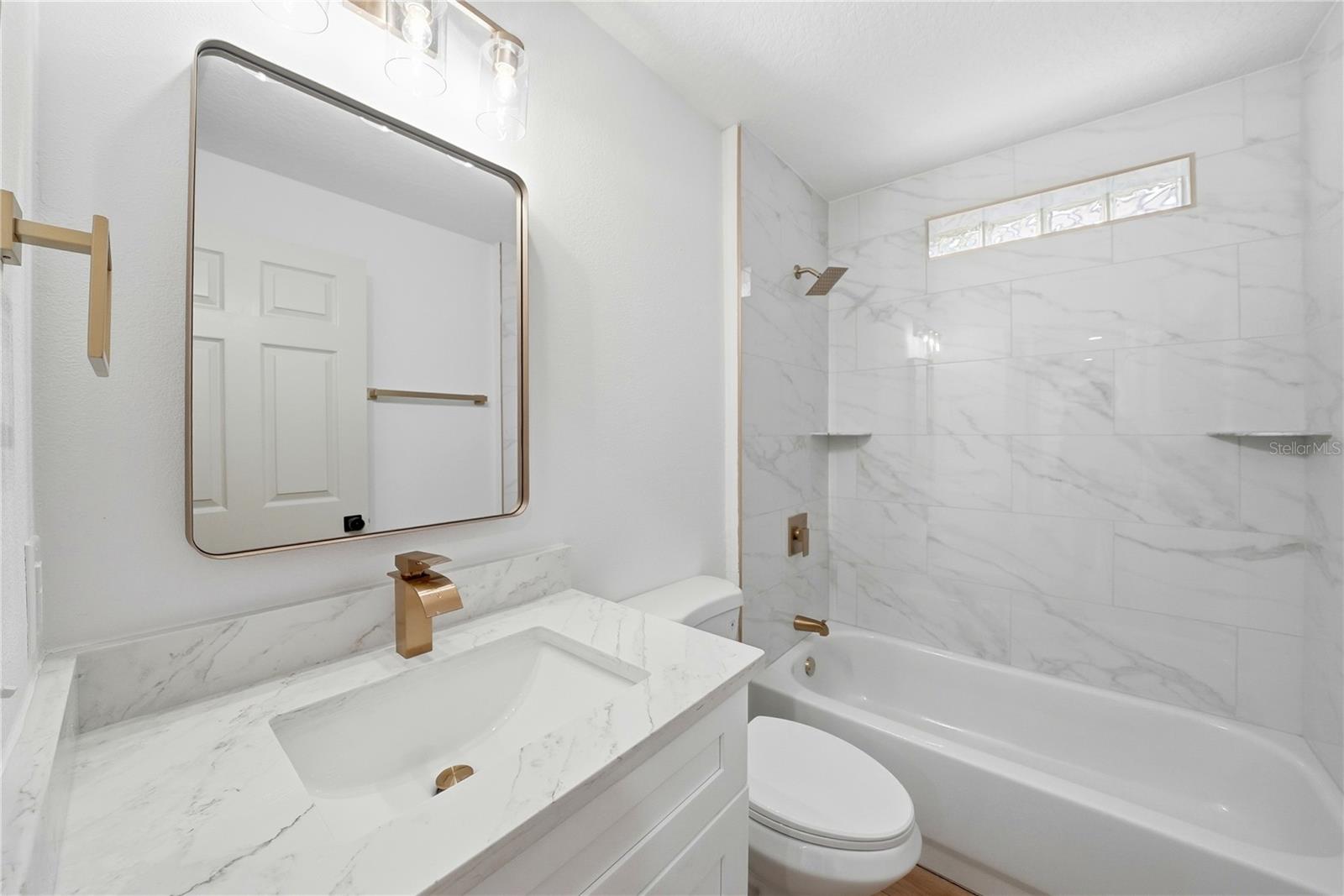 Image 24 of 37 For 6931 34th Avenue E