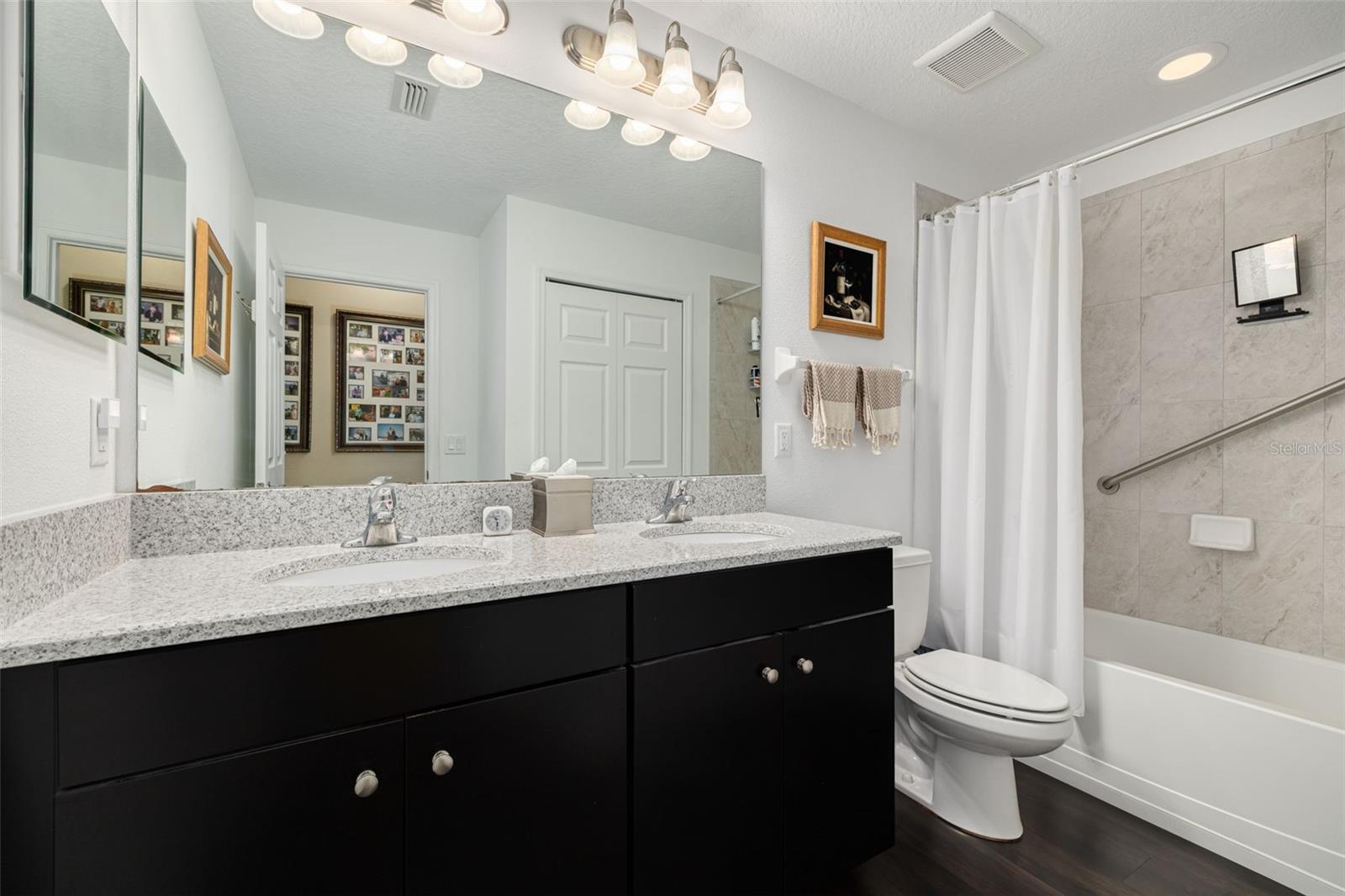 Image 21 of 36 For 11418 Crowned Sparrow Lane