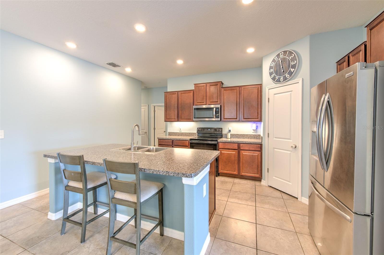 Image 17 of 41 For 12619 Lemon Pepper Drive