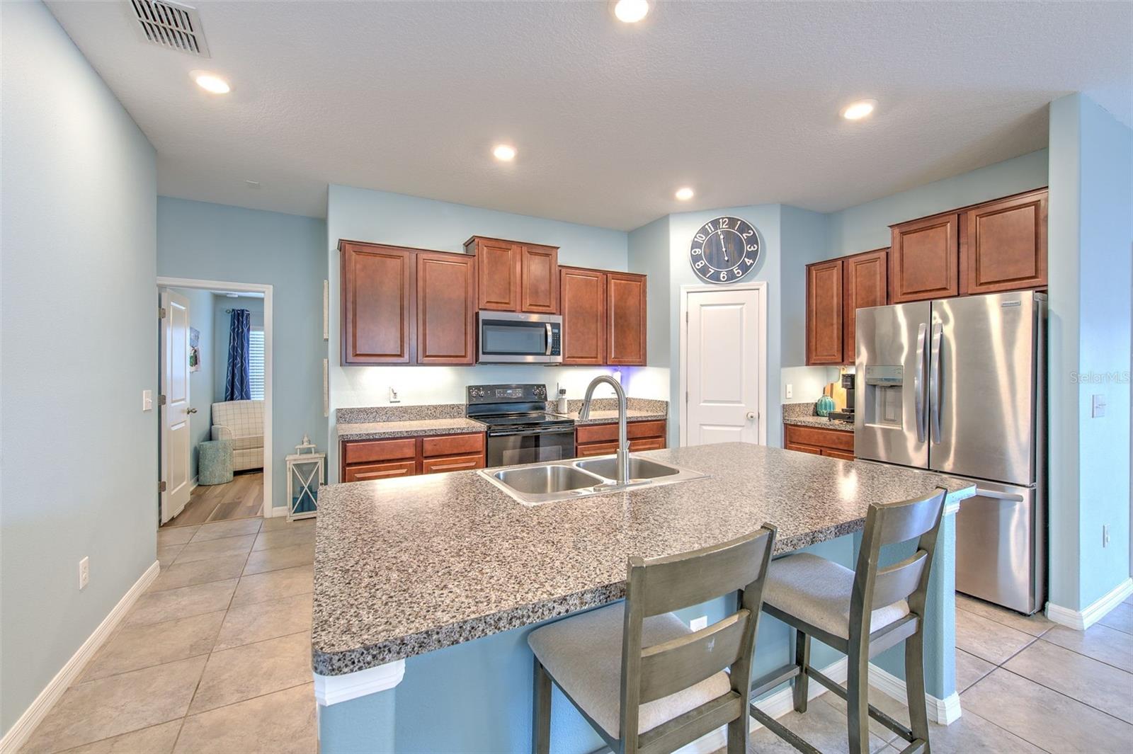 Image 18 of 41 For 12619 Lemon Pepper Drive