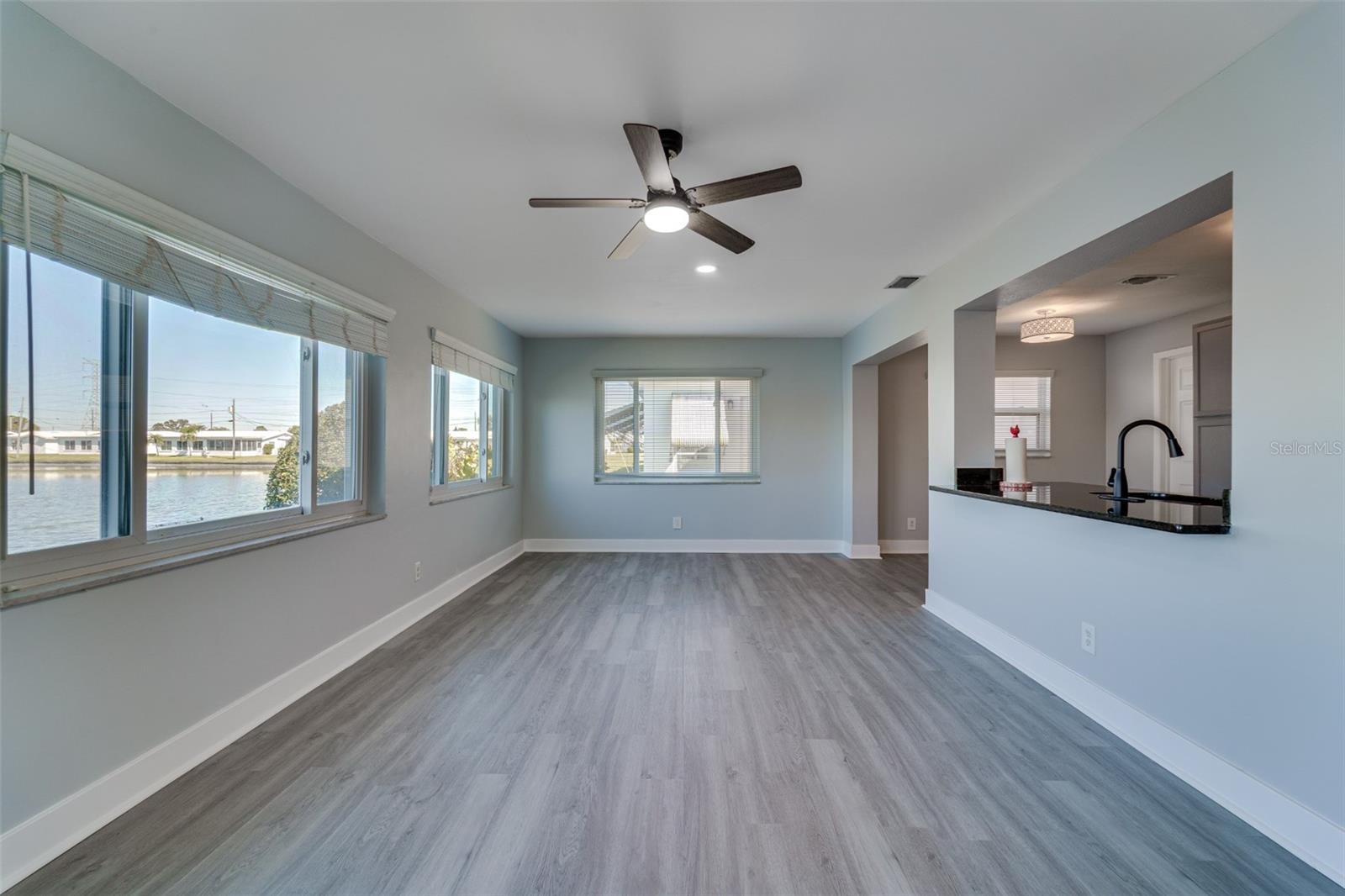 Image 22 of 61 For 4185 96th Terrace N 2