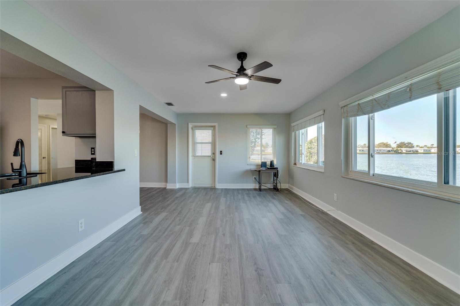 Image 23 of 61 For 4185 96th Terrace N 2