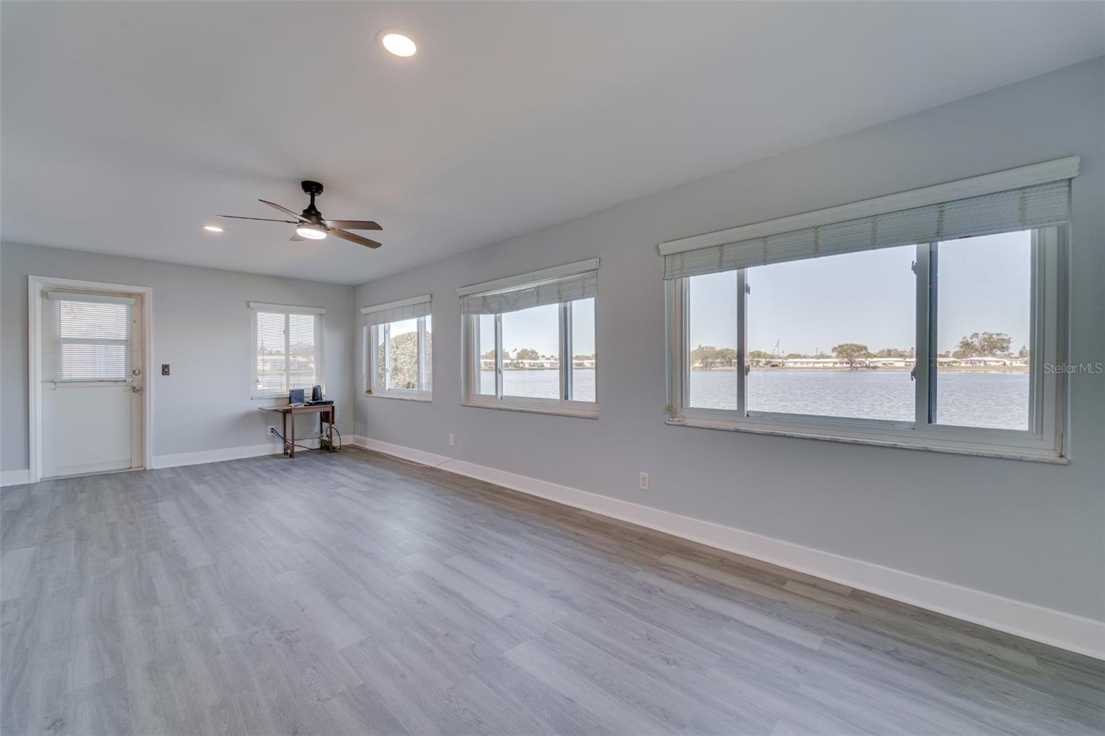 Image 25 of 61 For 4185 96th Terrace N 2