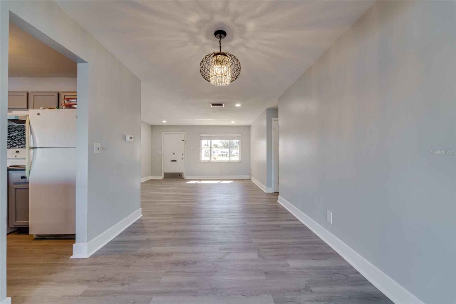 Image 5 of 61 For 4185 96th Terrace N 2