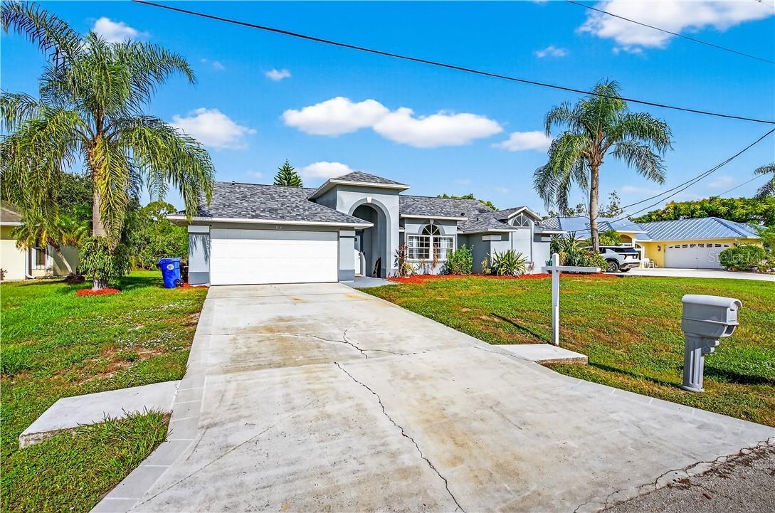 Image 2 of 35 For 169 Day Drive