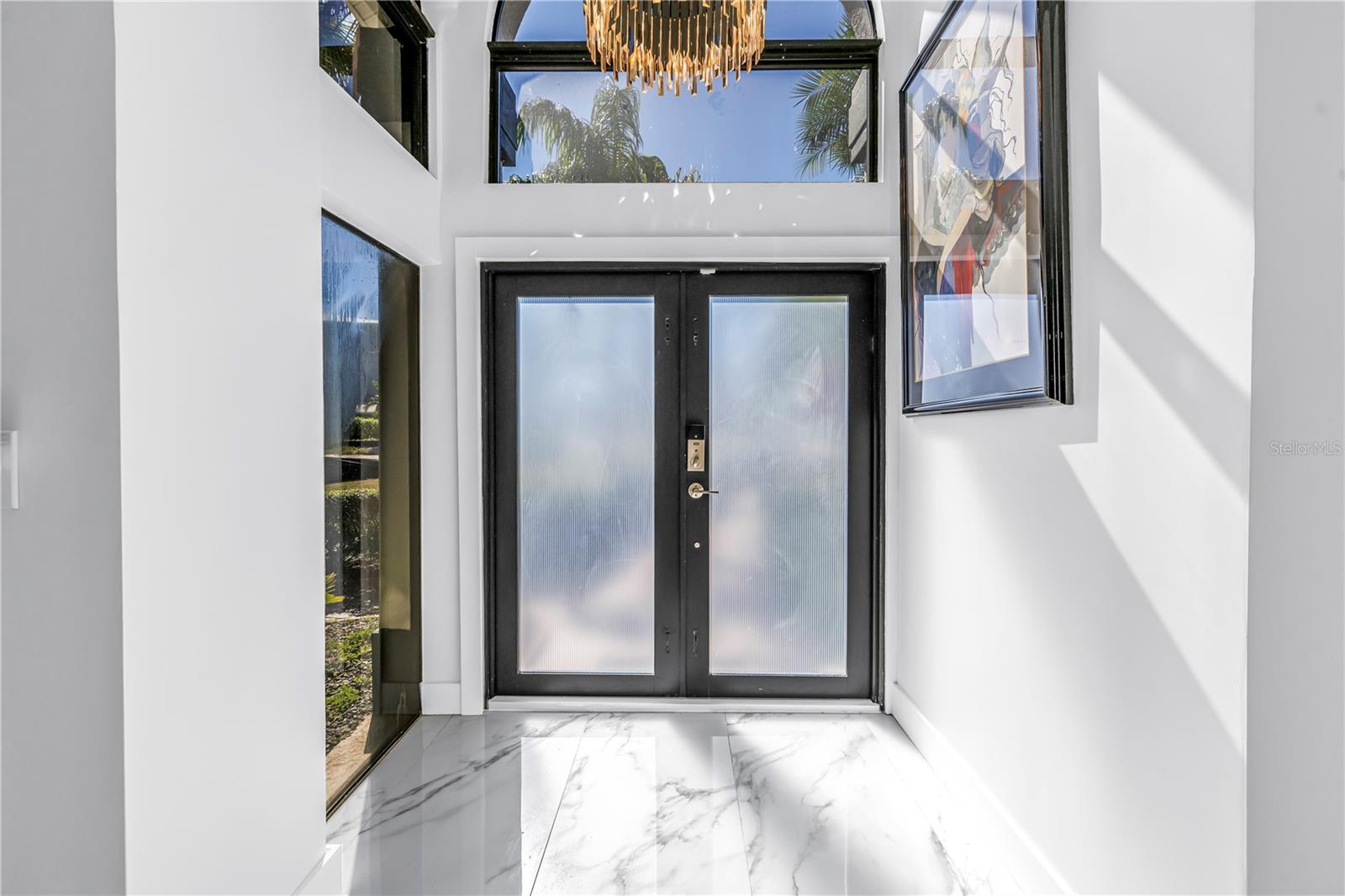 Image 10 of 100 For 583 Crystal Drive