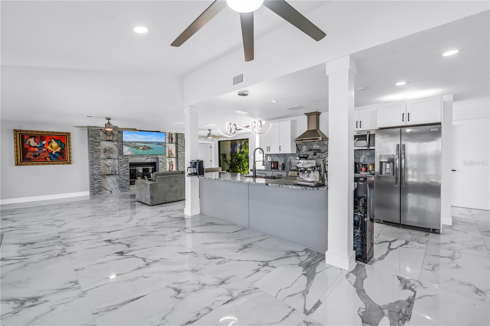 Image 20 of 100 For 583 Crystal Drive