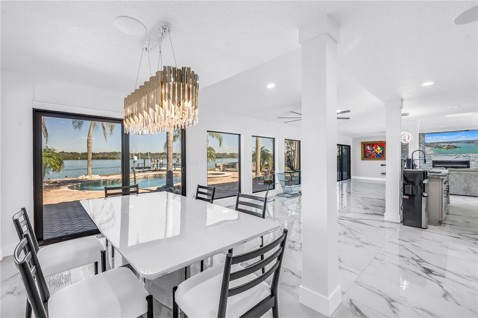 Image 28 of 100 For 583 Crystal Drive