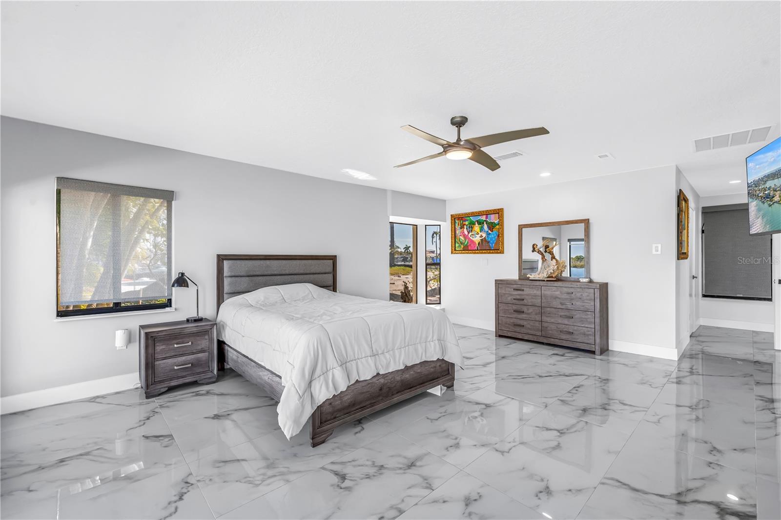 Image 37 of 100 For 583 Crystal Drive