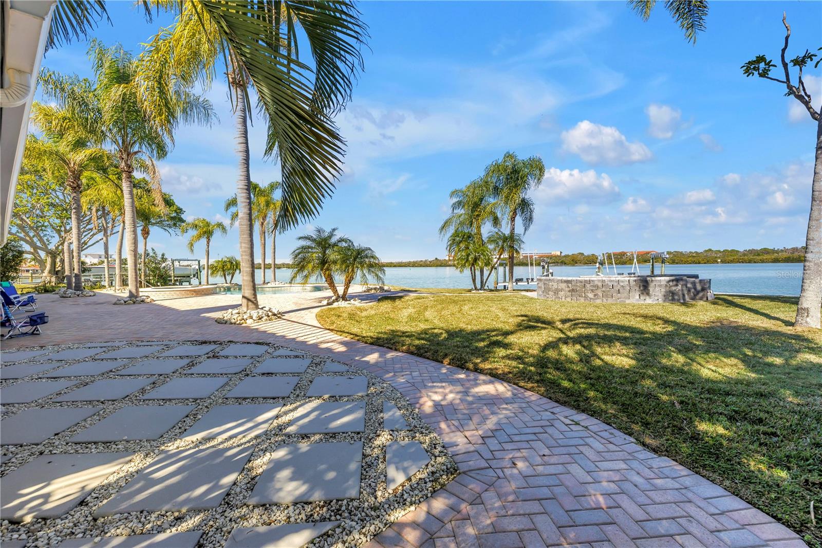 Image 71 of 100 For 583 Crystal Drive