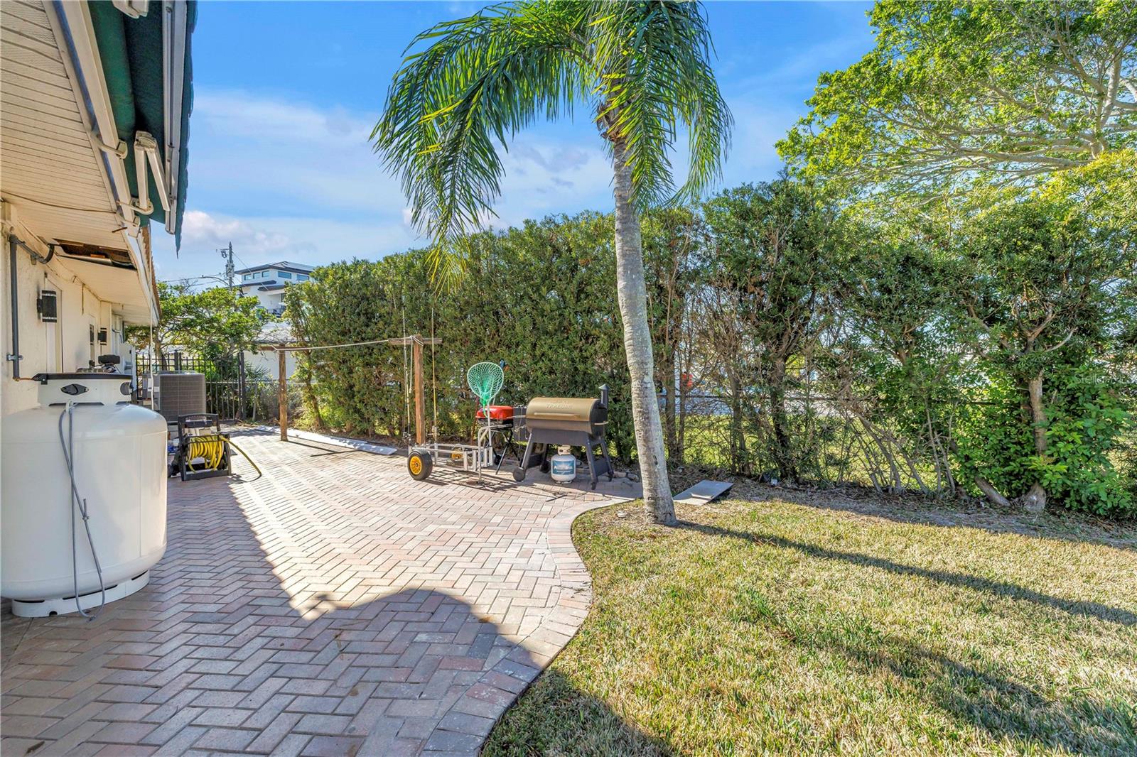 Image 76 of 100 For 583 Crystal Drive