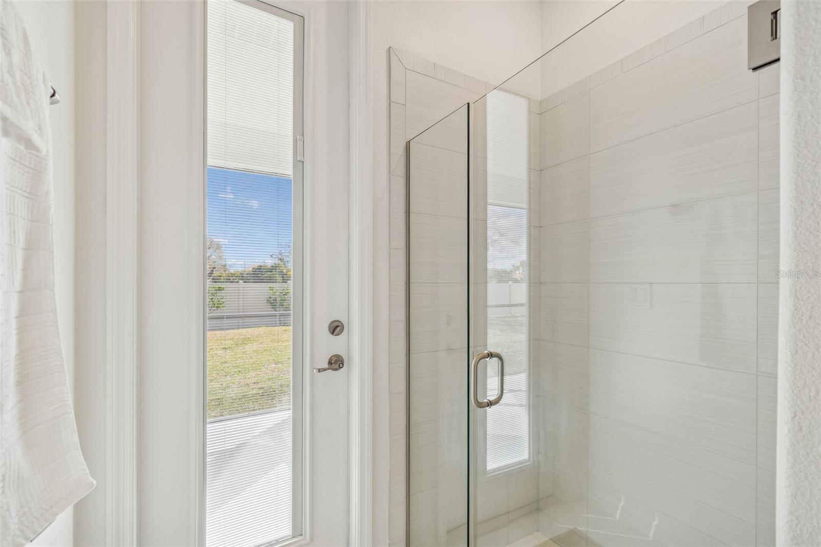 Image 36 of 100 For 18937 Willowmore Cedar Drive