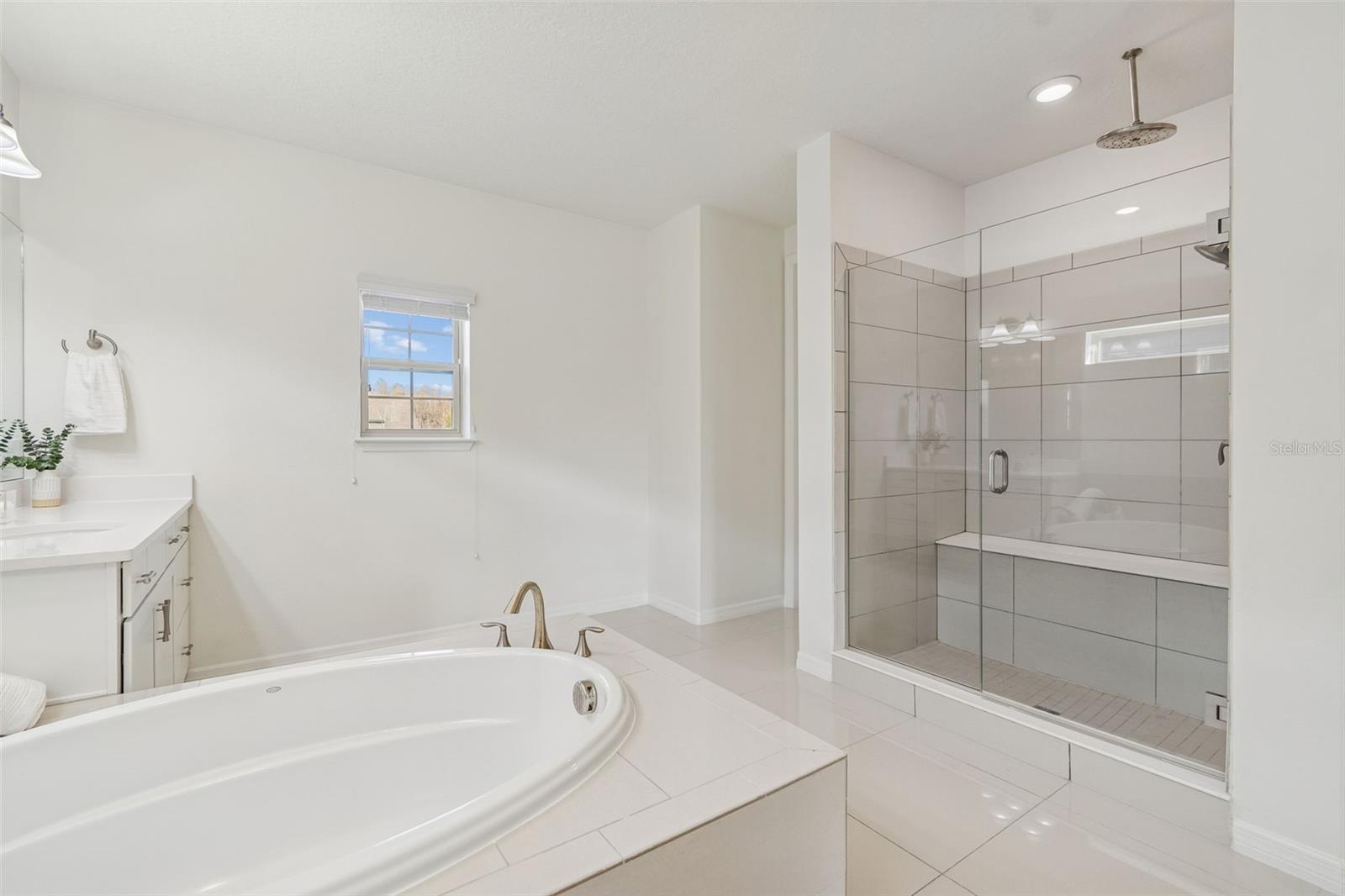 Image 52 of 100 For 18937 Willowmore Cedar Drive