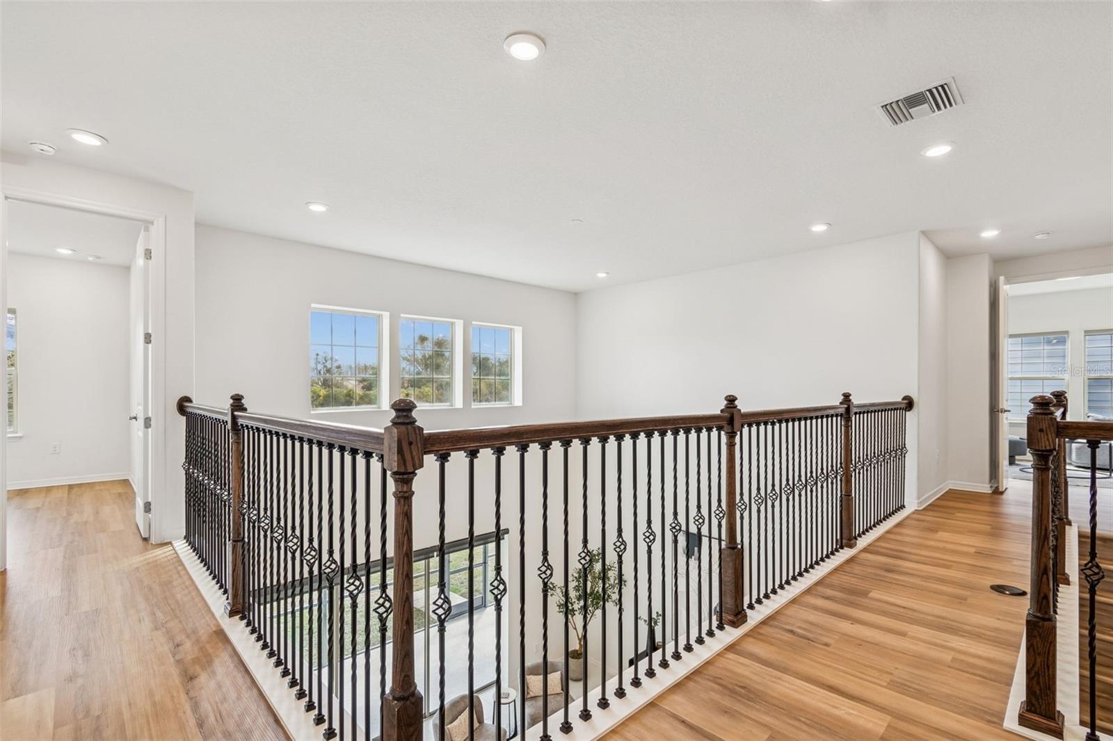 Image 60 of 100 For 18937 Willowmore Cedar Drive