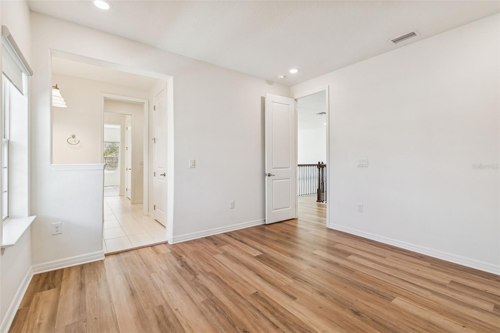 Image 62 of 100 For 18937 Willowmore Cedar Drive