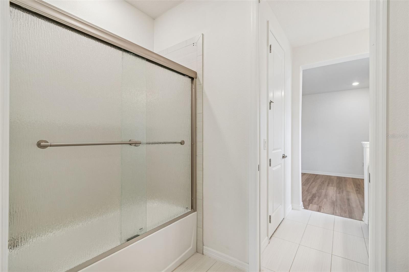 Image 73 of 100 For 18937 Willowmore Cedar Drive