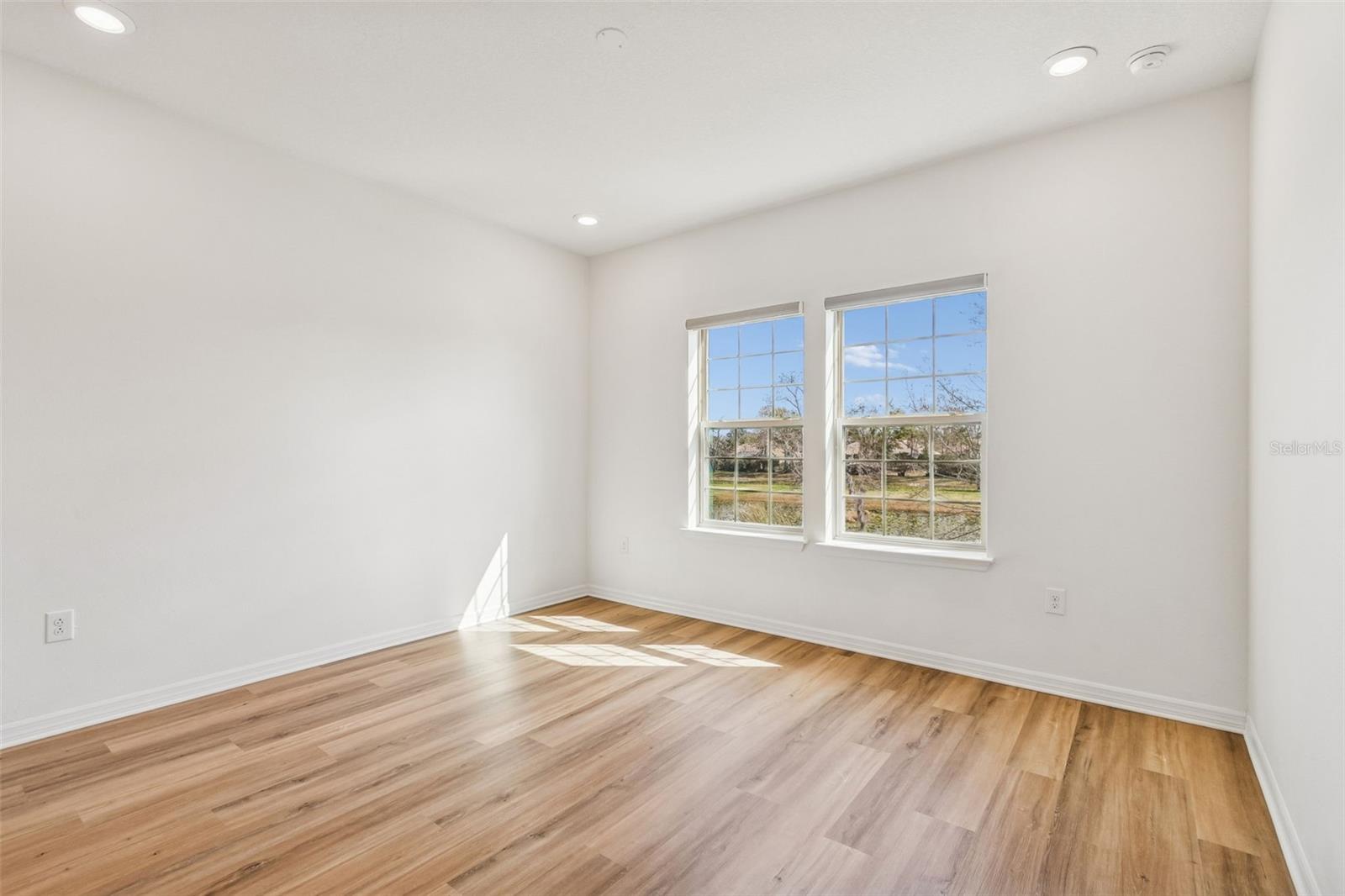 Image 75 of 100 For 18937 Willowmore Cedar Drive