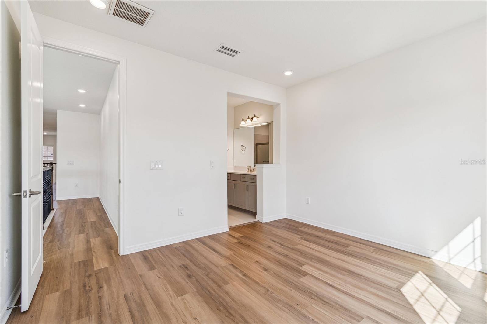 Image 76 of 100 For 18937 Willowmore Cedar Drive