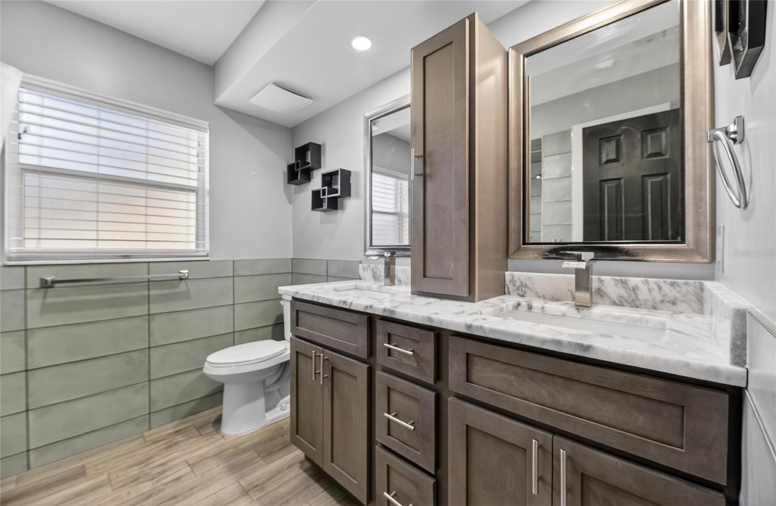 Image 20 of 91 For 7906 Bahama Avenue