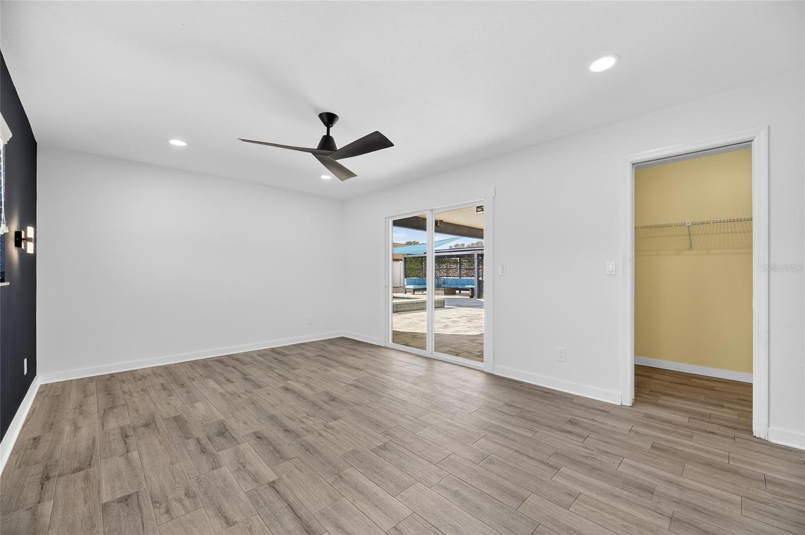 Image 33 of 91 For 7906 Bahama Avenue