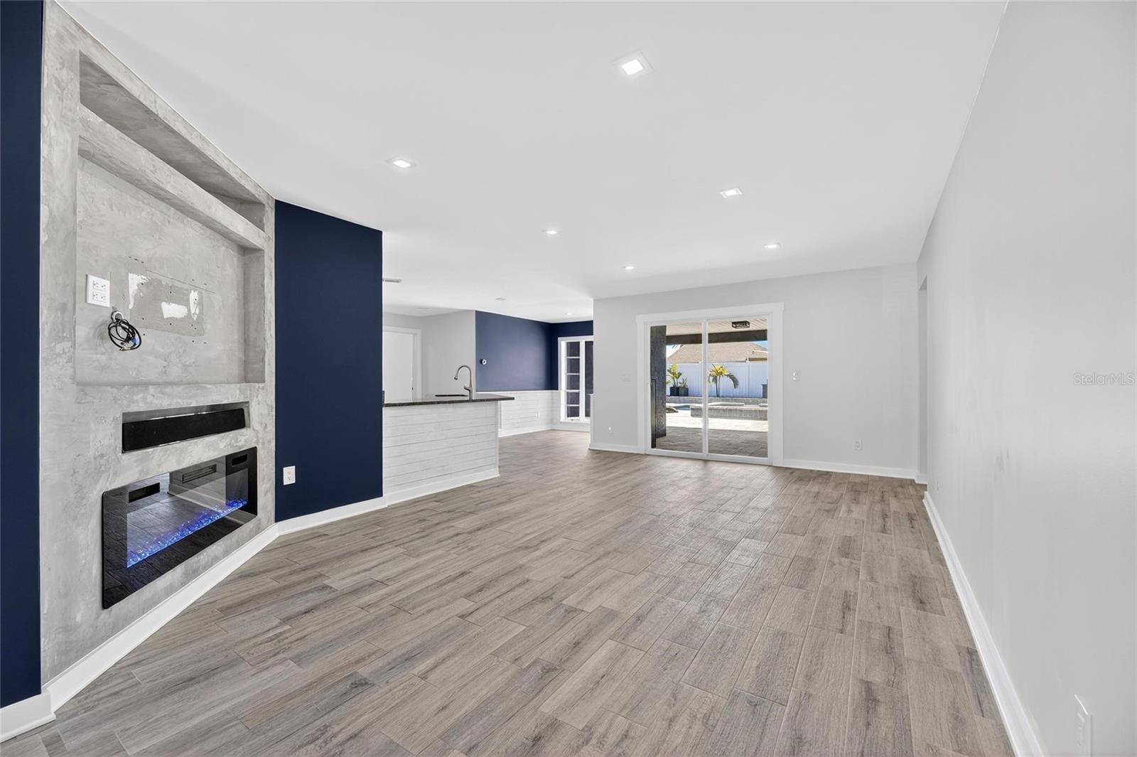 Image 40 of 91 For 7906 Bahama Avenue