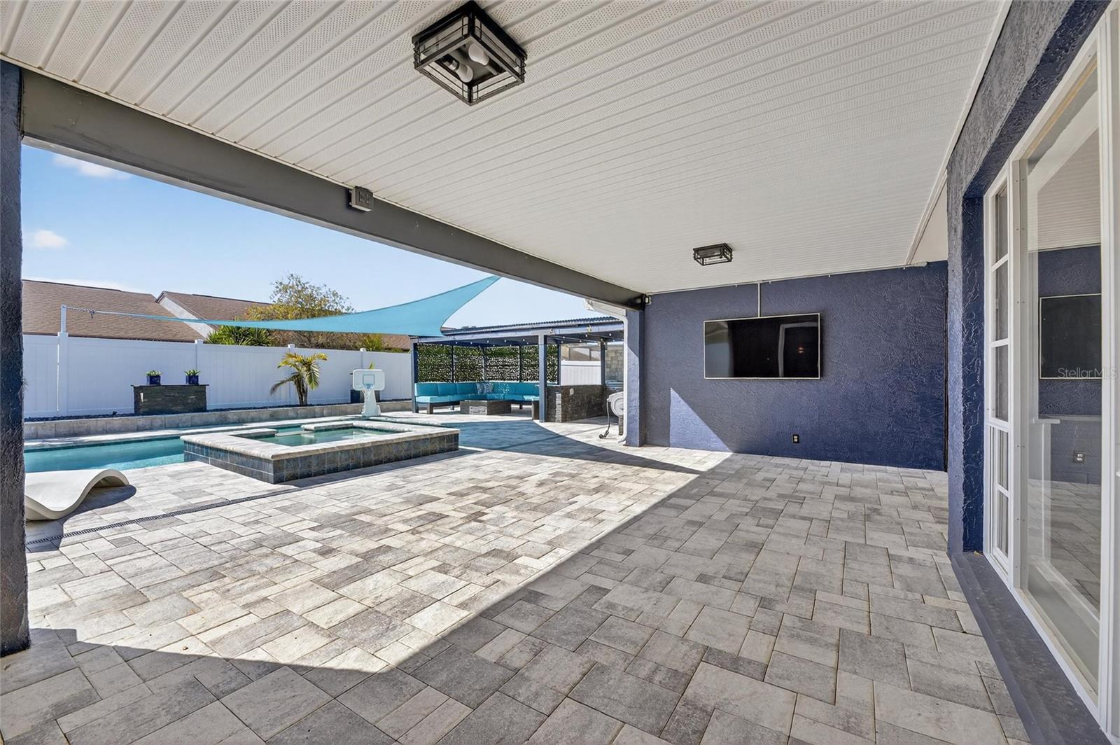 Image 60 of 91 For 7906 Bahama Avenue