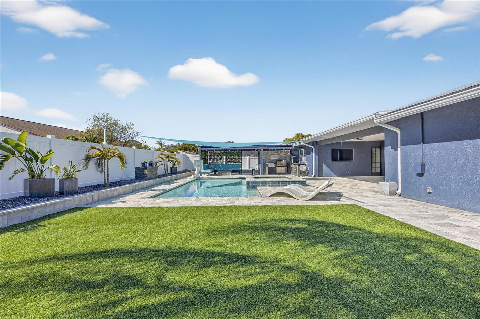 Image 63 of 91 For 7906 Bahama Avenue