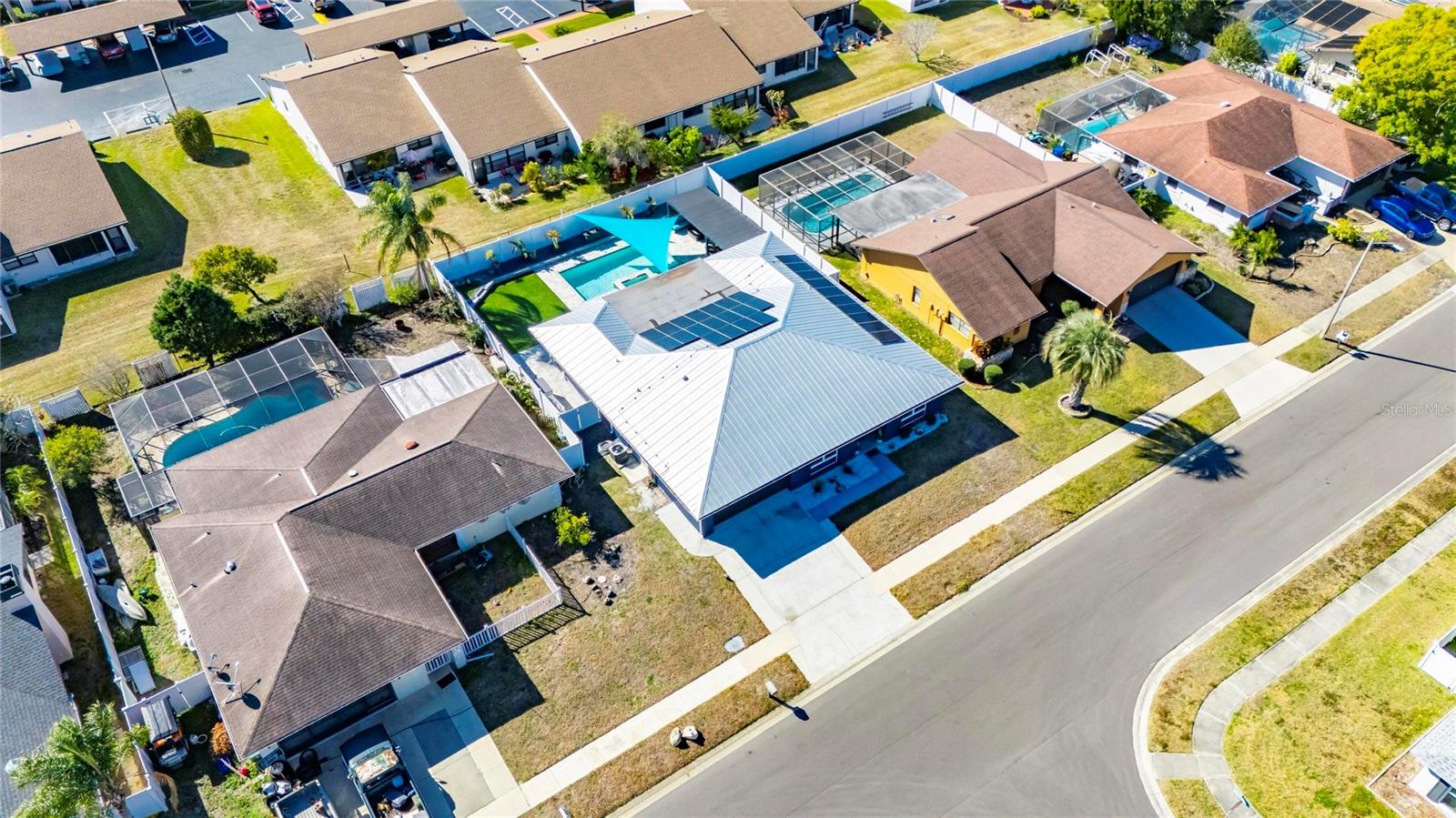 Image 78 of 91 For 7906 Bahama Avenue