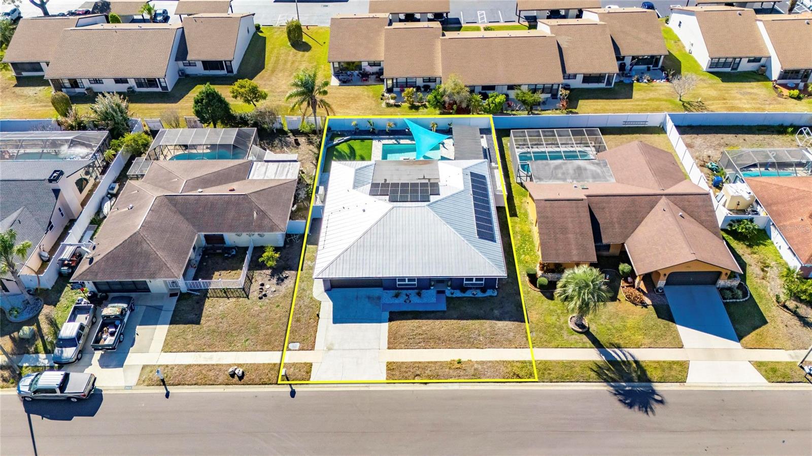 Image 84 of 91 For 7906 Bahama Avenue