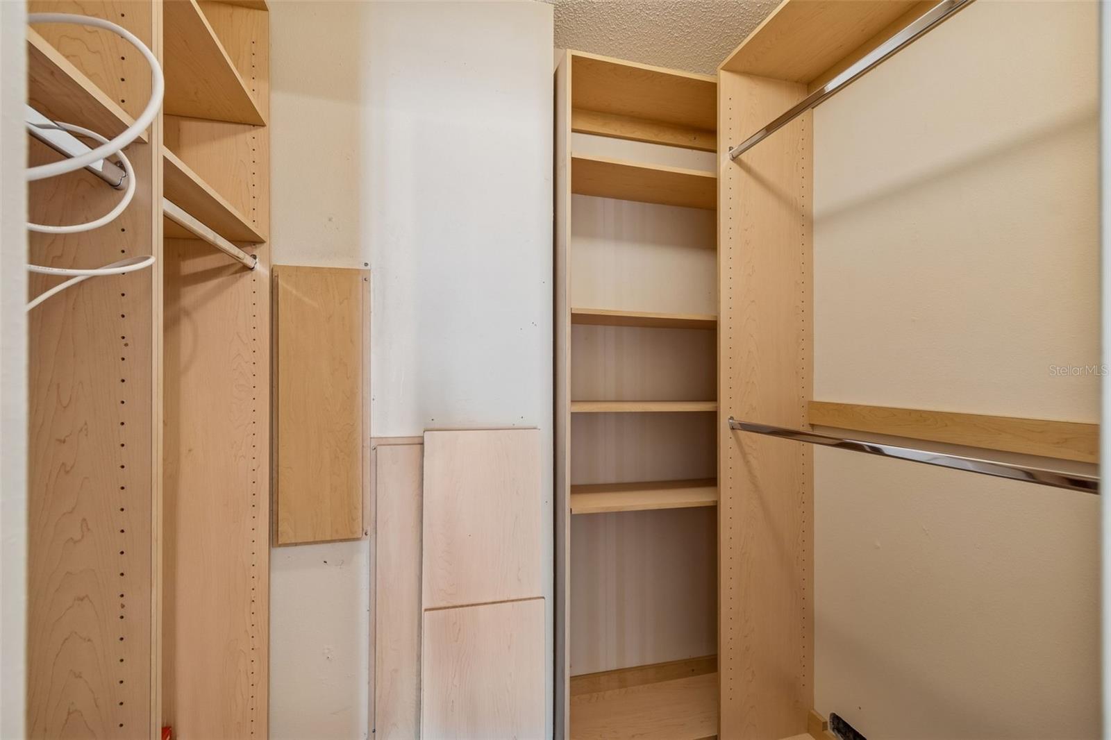 Image 23 of 76 For 11317 Versailles Lane 5