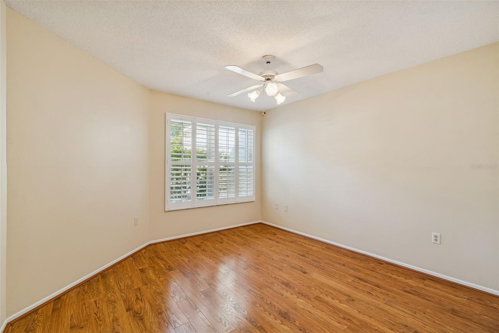 Image 25 of 76 For 11317 Versailles Lane 5