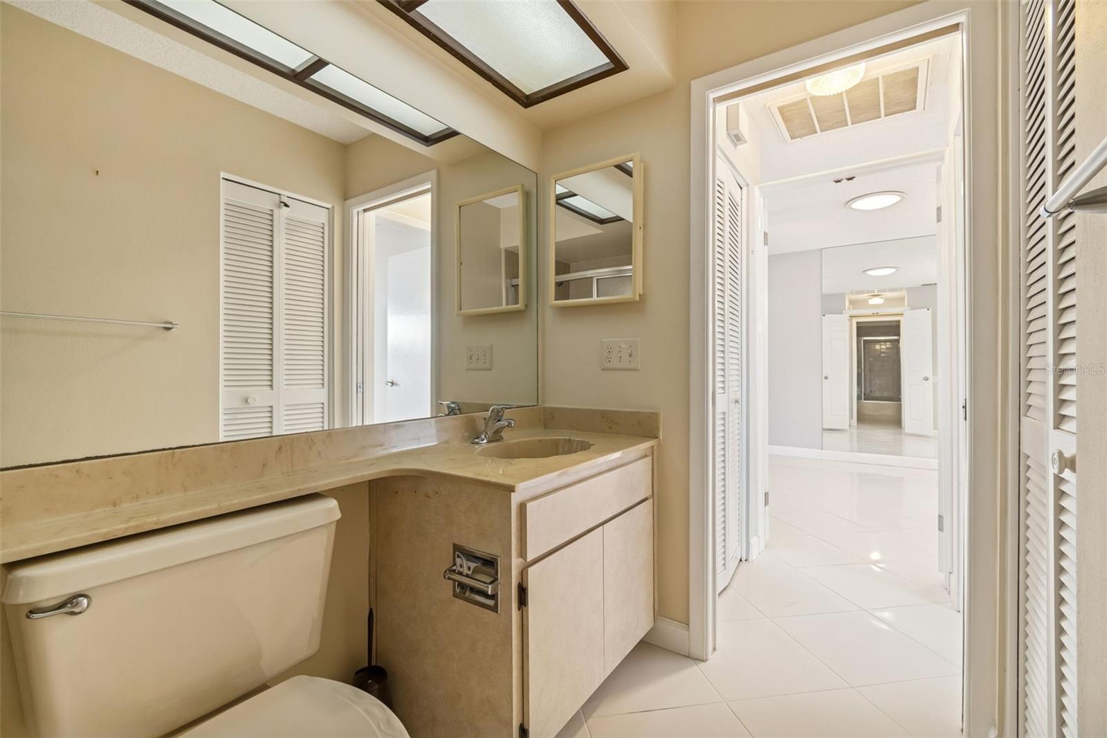 Image 27 of 76 For 11317 Versailles Lane 5