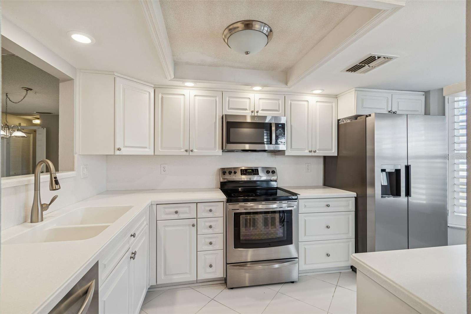 Image 32 of 76 For 11317 Versailles Lane 5