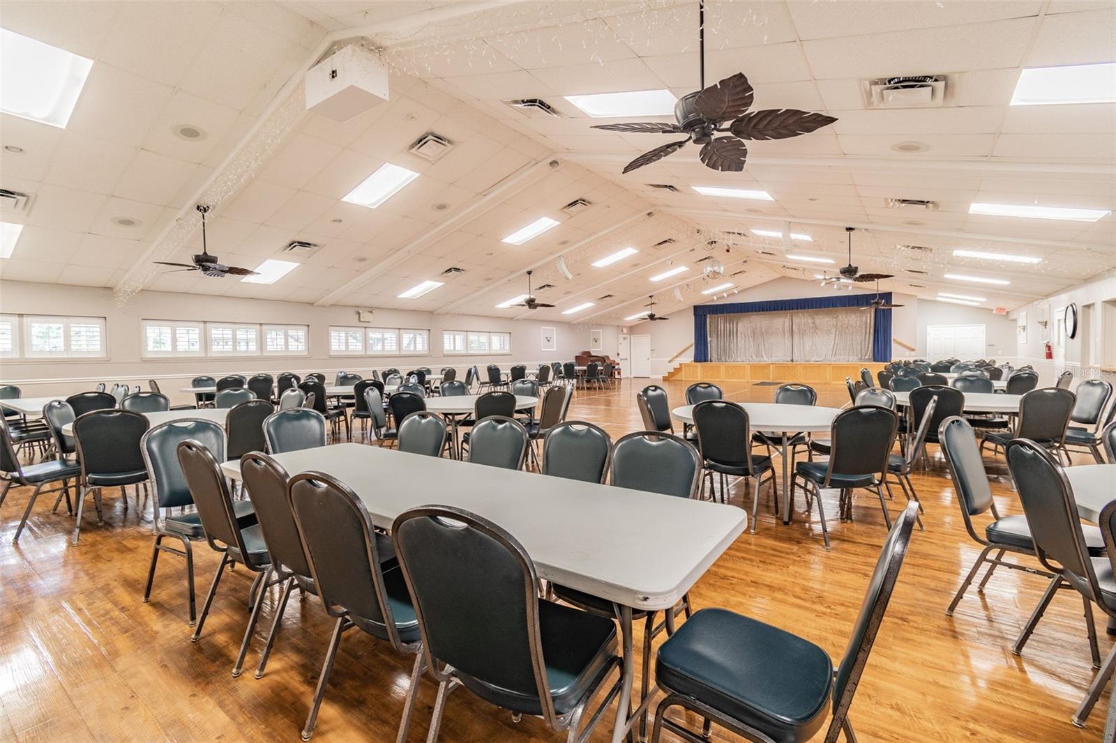 Image 74 of 76 For 11317 Versailles Lane 5