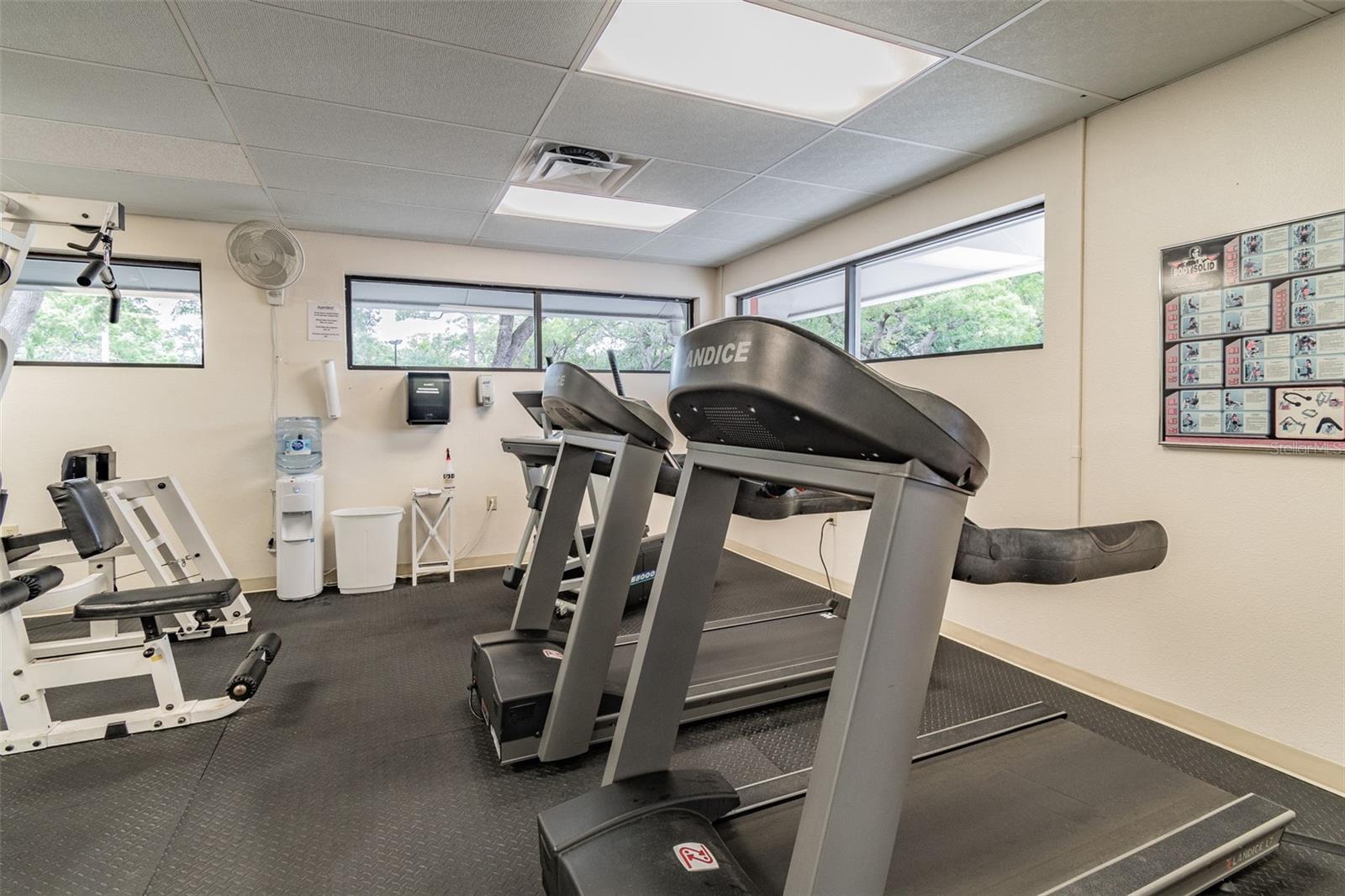 Image 75 of 76 For 11317 Versailles Lane 5